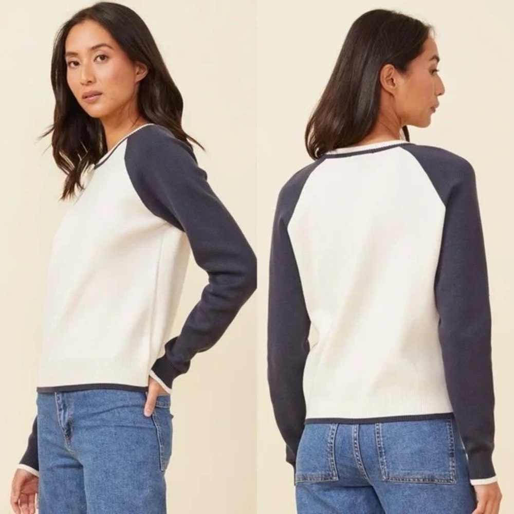 Monrow Navy & Cream Supersoft Raglan Sweater